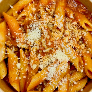pomodoro-sasuage-penne-platter